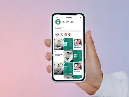 Contoh website klinik di HP (proyek demo)